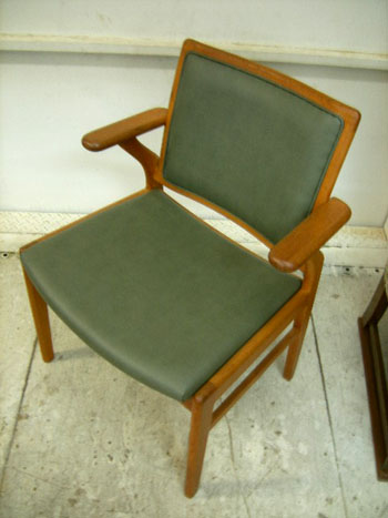 chair_leather09